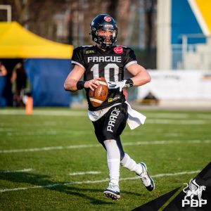 Black Panthers QB #10 Dylan Potts